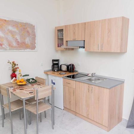 As Alesias Suites.Room 12. Rhodes City 外观 照片