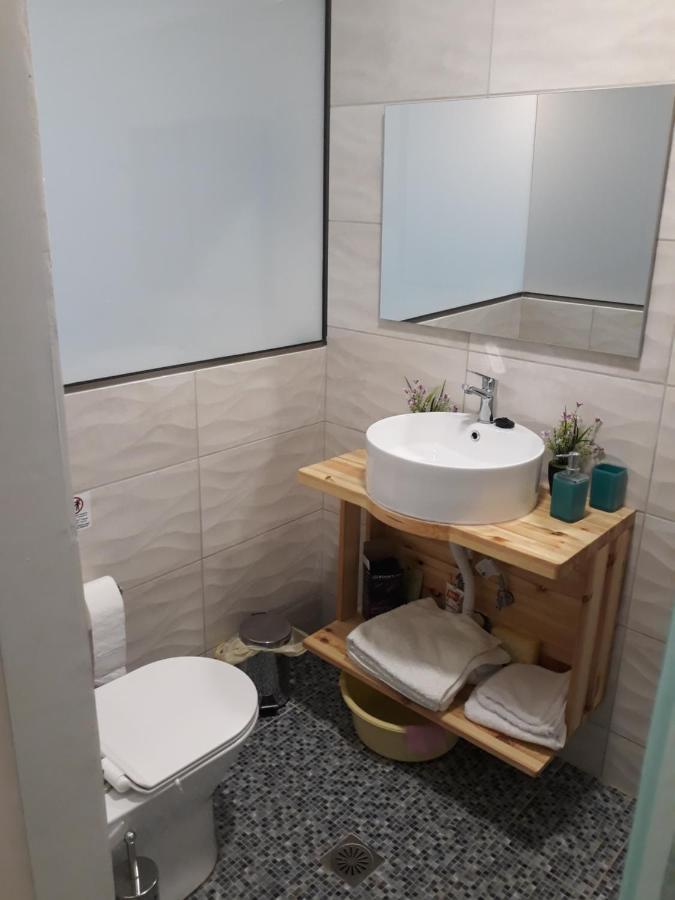 As Alesias Suites.Room 12. Rhodes City 外观 照片